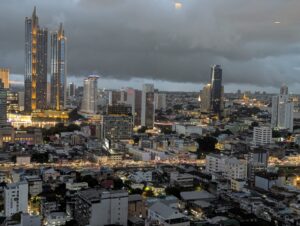 バンコク・マリオット・ホテル・ザ・スリウォンのラウンジから眺める夜景